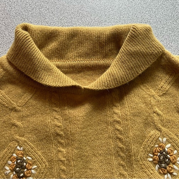 Vintage Lady Cina Mustard Cropped Sweater - Picture 5 of 14